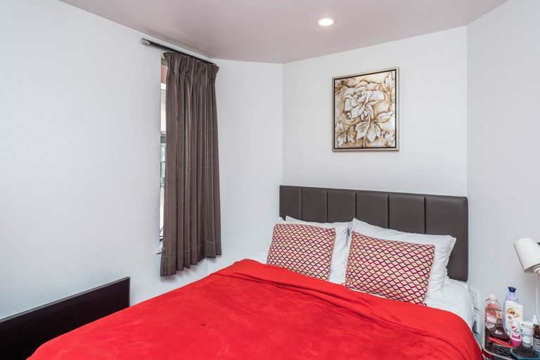 Photo of property in Terrace Garden Apartments, 5a/120 The Terrace, Wellington Central, Wellington, 6011