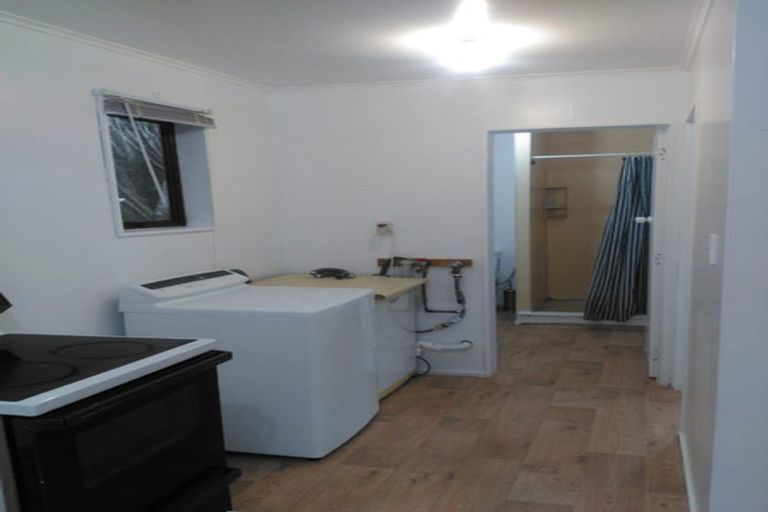 Photo of property in 42 Kamahi Street, Stokes Valley, Lower Hutt, 5019