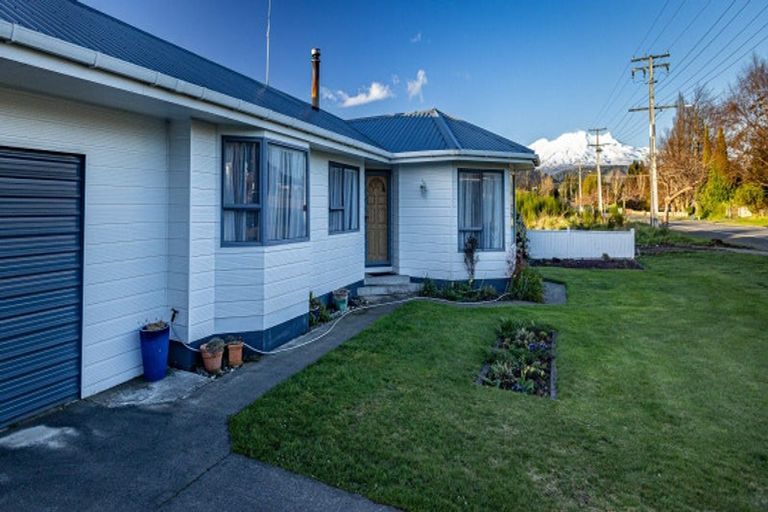 Photo of property in 49 Goldfinch Street, Ohakune, 4625