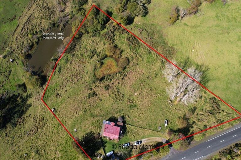 Photo of property in 153 Pahi Road, Pahi, Paparoa, 0571