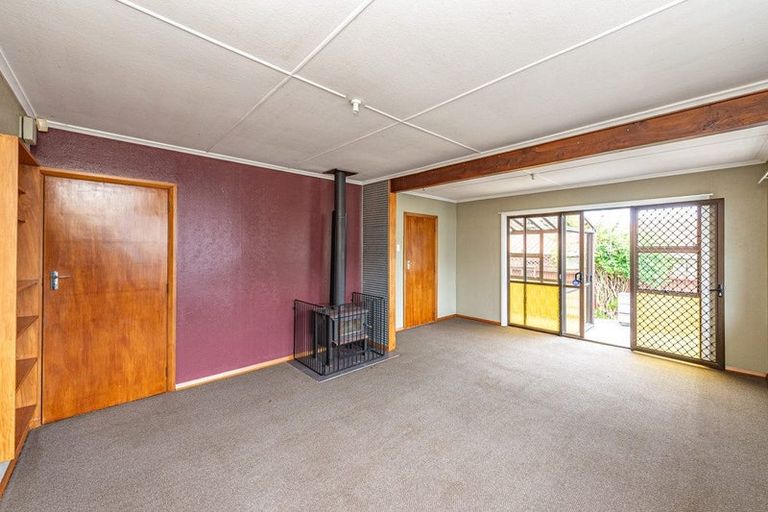 Photo of property in 3 Jackson Street, College Estate, Whanganui, 4500