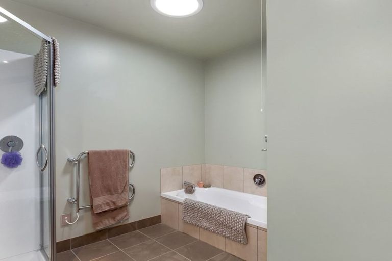 Photo of property in 36 Holyport Close, Fairfield, Dunedin, 9018