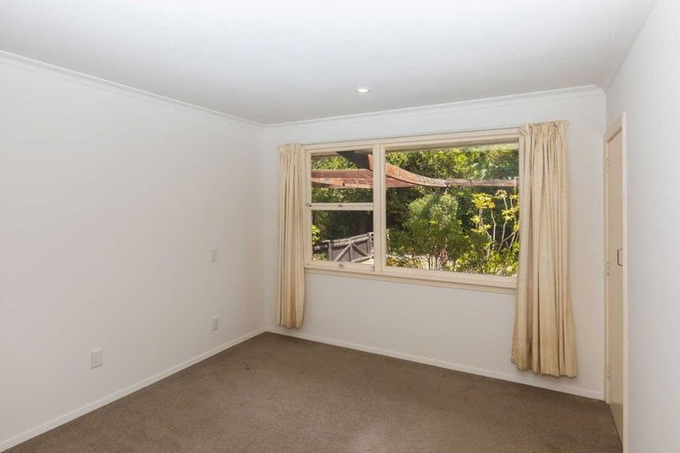 Photo of property in 36 Warren Crescent, Hillmorton, Christchurch, 8025