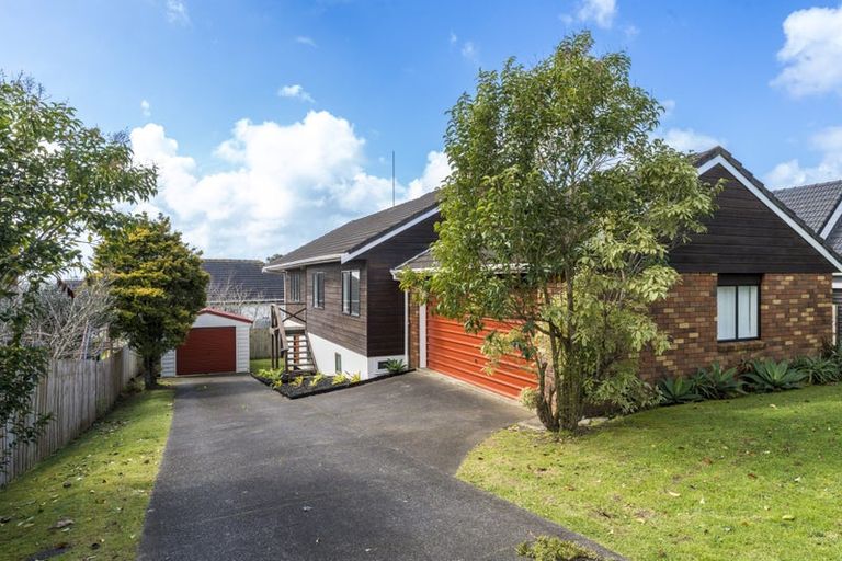 Photo of property in 4229 Great North Road, Glendene, Auckland, 0602