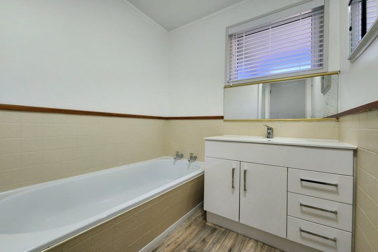 Photo of property in 79 Hall Street, Cobden, Greymouth, 7802