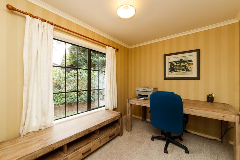 Photo of property in 20a Manson Street, Terrace End, Palmerston North, 4410