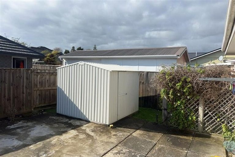 Photo of property in 613 Queen Street East, Levin, 5510