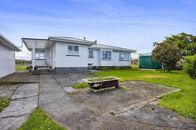 Photo of property in 5523 South Road, Rahotu, Opunake, 4681