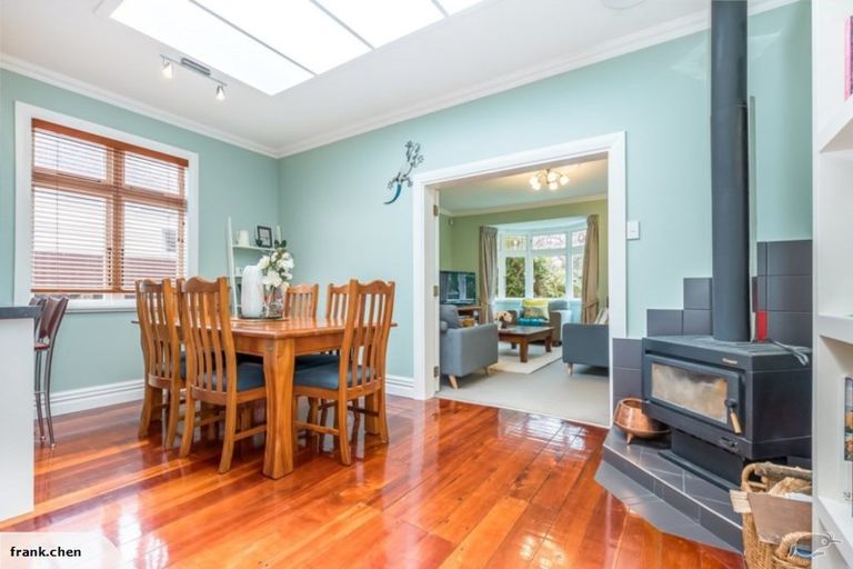 Photo of property in 1 Saint Ronans Avenue, Waterloo, Lower Hutt, 5011