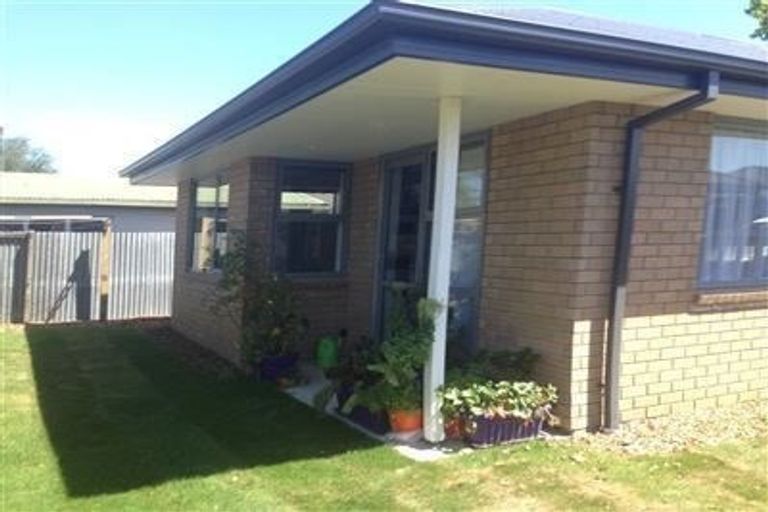 Photo of property in 40d Russley Road, Russley, Christchurch, 8042