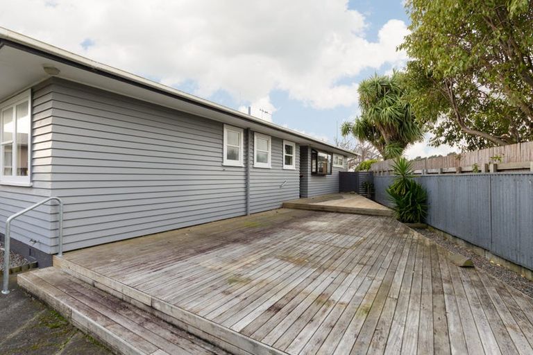 Photo of property in 88 Wikiriwhi Crescent, Awapuni, Palmerston North, 4412