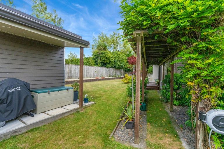 Photo of property in 7 Ruru Place, Levin, 5510