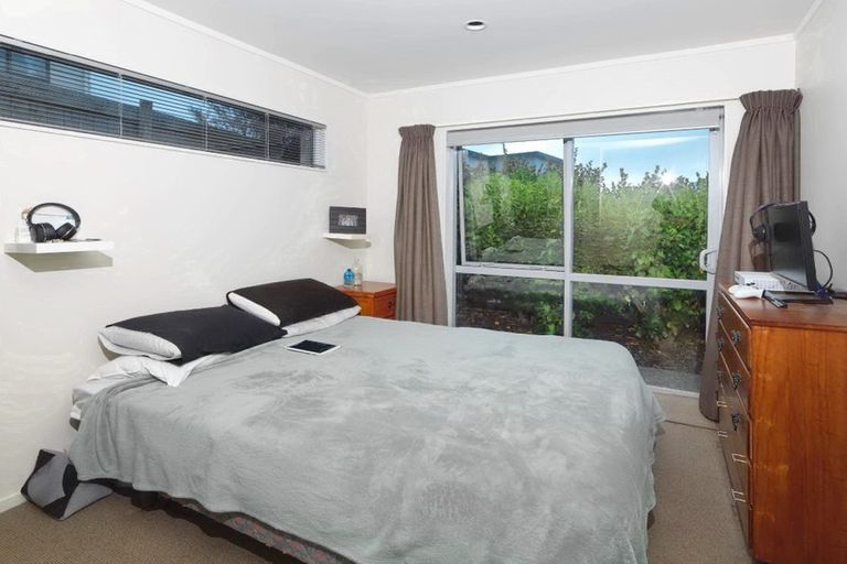 Photo of property in 64a Sheridan Terrace, Johnsonville, Wellington, 6037