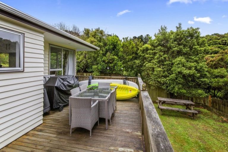 Photo of property in 18 Carvel Lane, Whitby, Porirua, 5024