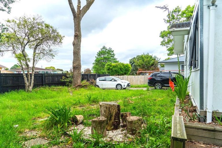 Photo of property in 3 Sandrine Avenue, Clover Park, Auckland, 2019