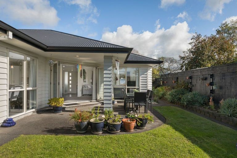 Photo of property in 8 Kasey Josh Place, Katikati, 3129