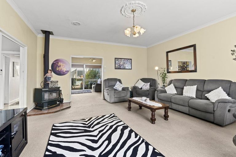 Photo of property in 1416 Devon Road, Brixton, Waitara, 4382
