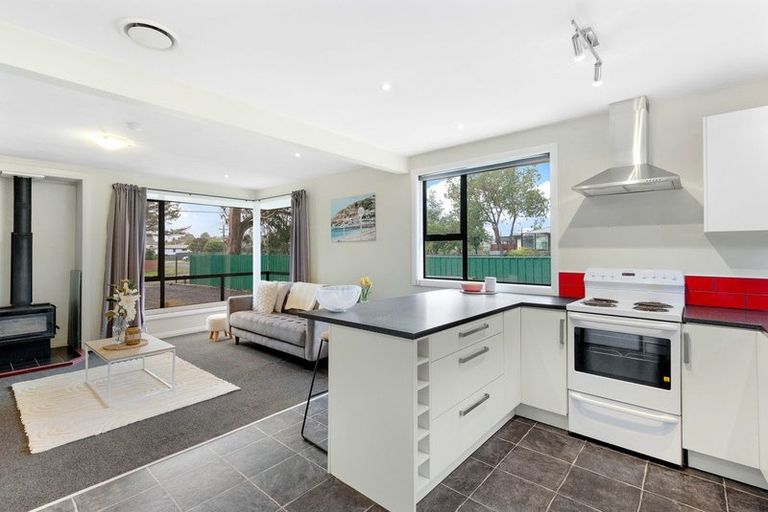 Photo of property in 37 Viscount Road, Waldronville, Dunedin, 9018