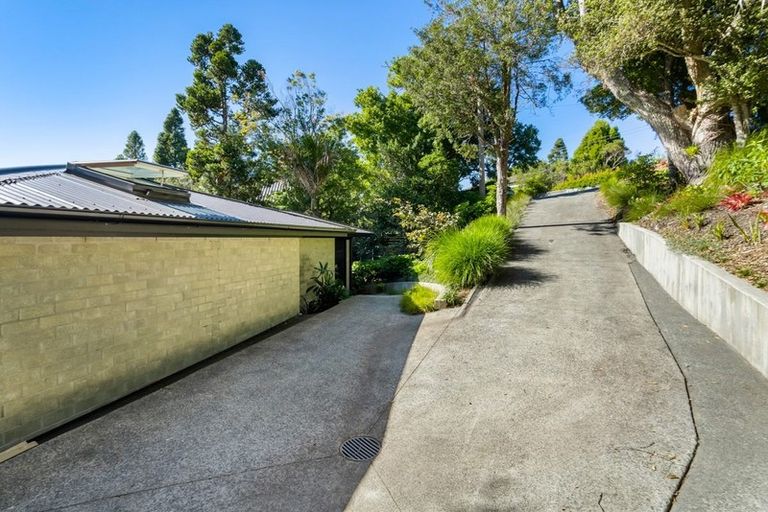Photo of property in 52 Tanekaha Road, Titirangi, Auckland, 0604