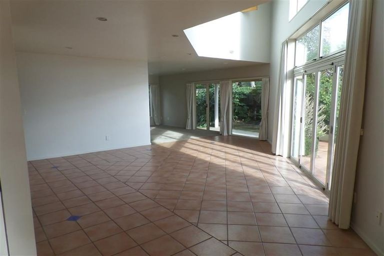 Photo of property in 1/52 Malcolm Avenue, Beckenham, Christchurch, 8023