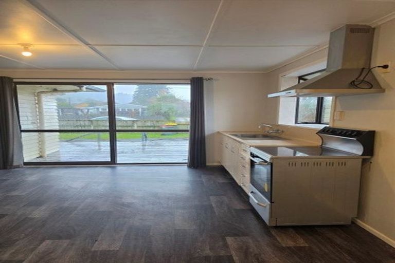 Photo of property in 40 Fairview Road, Western Heights, Rotorua, 3015