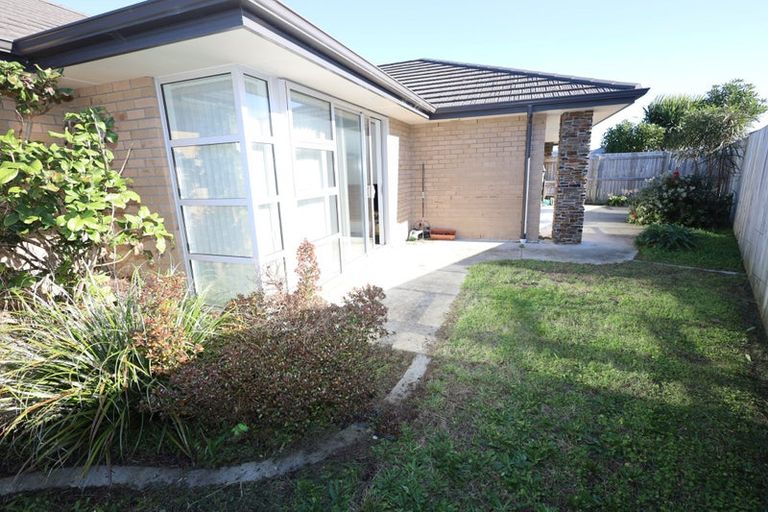 Photo of property in 16 Te Kio Crescent, Papamoa Beach, Papamoa, 3118