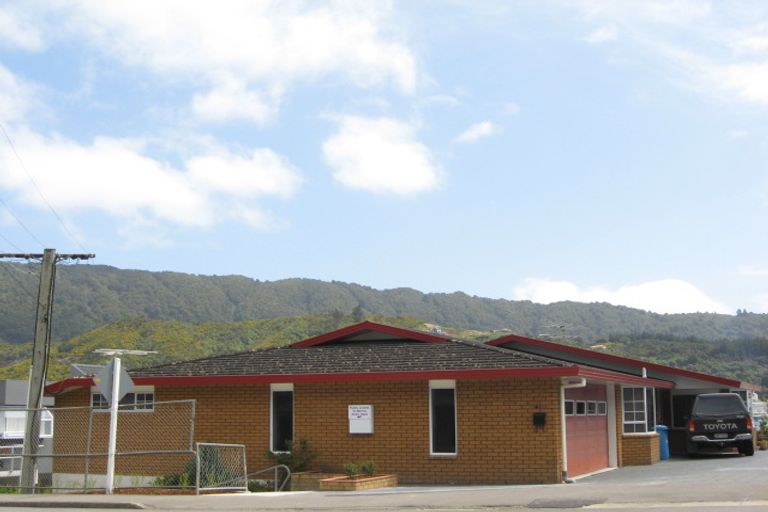 Photo of property in 41b Waikawa Road, Picton, 7220