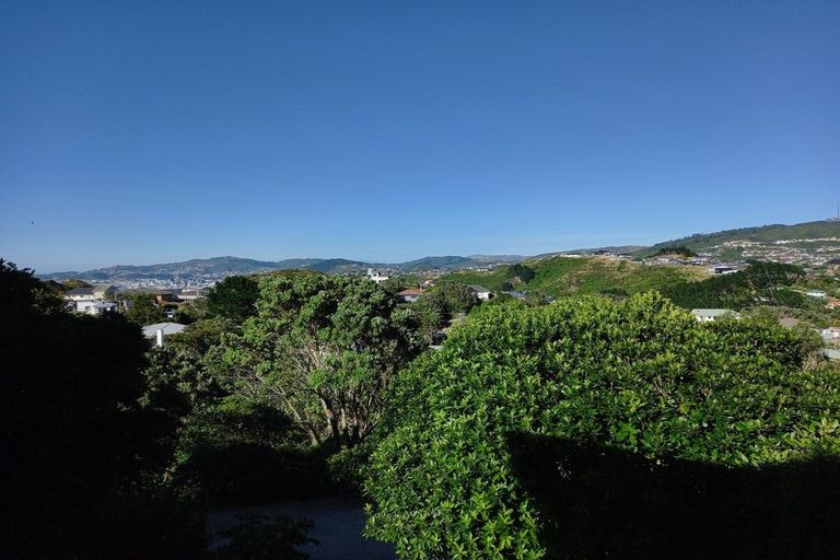 Photo of property in 89 Black Rock Road, Newlands, Wellington, 6037