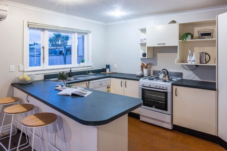 Photo of property in 32 Yule Street, Kilbirnie, Wellington, 6022