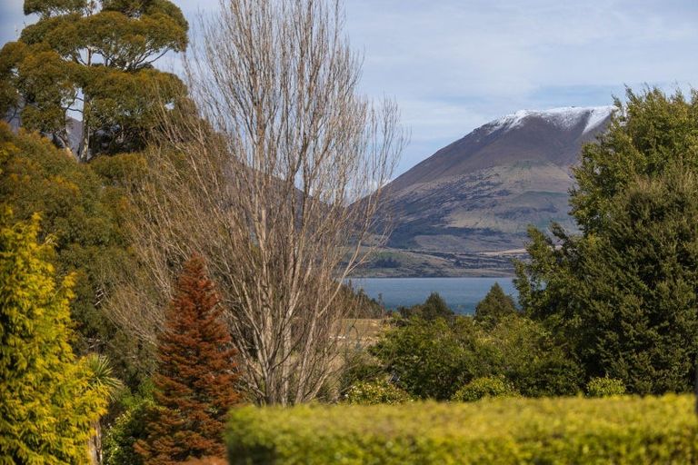 Photo of property in 10 Cove Lane, Mount Creighton, Queenstown, 9371