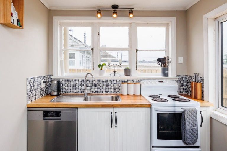 Photo of property in 30 Monmouth Street, Feilding, 4702