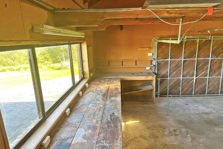 Photo of property in 1025 Takatu Road, Tawharanui Peninsula, Matakana, 0986