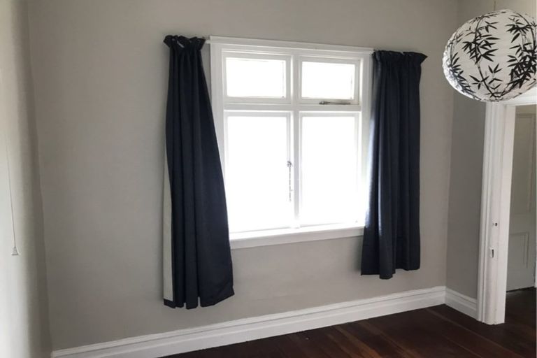 Photo of property in 11 Richmond Street, Petone, Lower Hutt, 5012