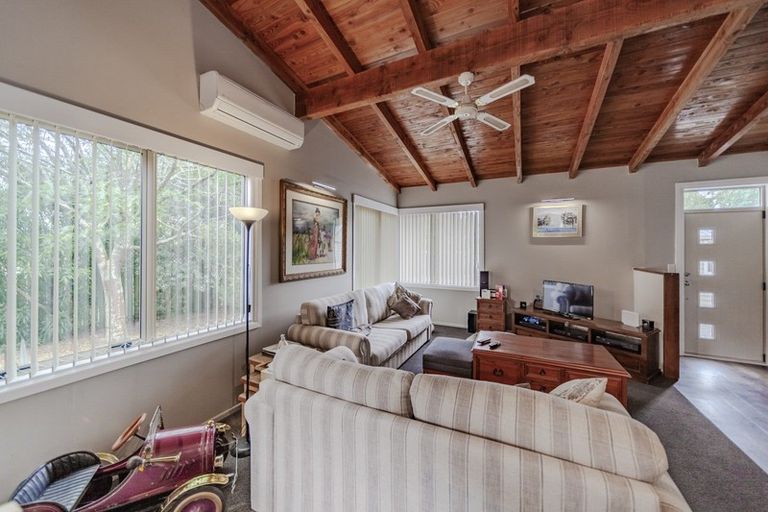 Photo of property in 30 Higginson Street, Otane, 4202