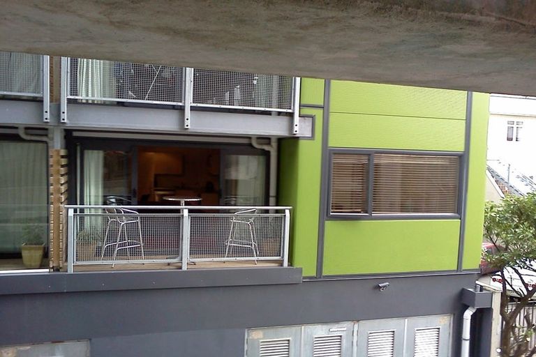 Photo of property in Dual Apartments, 108/142 Vivian Street, Te Aro, Wellington, 6011