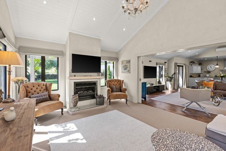 Photo of property in 99 Kent Terrace, Taradale, Napier, 4112