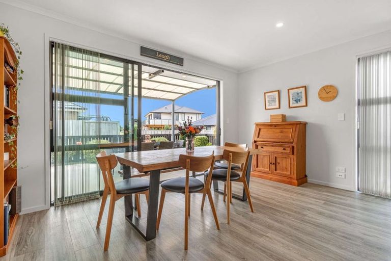 Photo of property in 8 Kaitaka Way, Papamoa, 3118