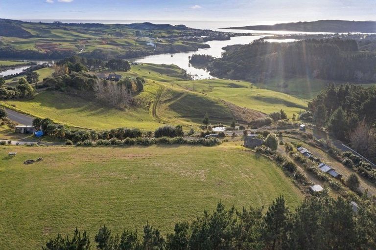Photo of property in 73b Maungatawhiri Road, Raglan, 3295