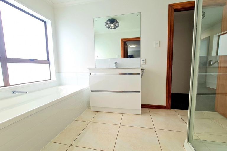 Photo of property in 417a Ruahine Street, Terrace End, Palmerston North, 4410