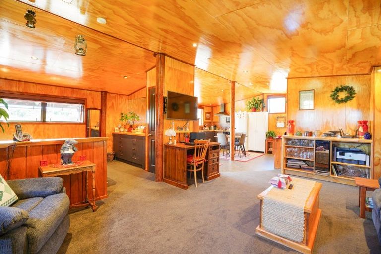 Photo of property in 367 Oreti Road, Otatara, Invercargill, 9879