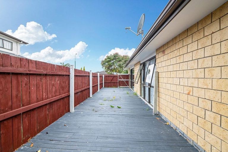 Photo of property in 44 Basra Drive, Henderson, Auckland, 0612