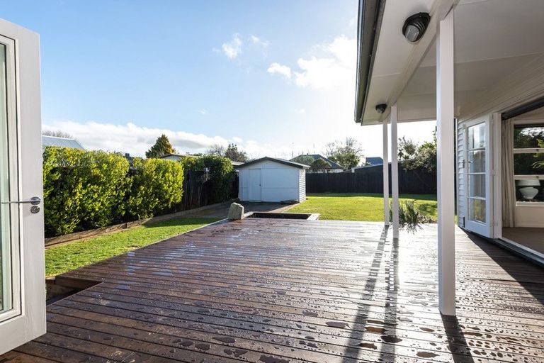 Photo of property in 221 Weston Road, St Albans, Christchurch, 8052