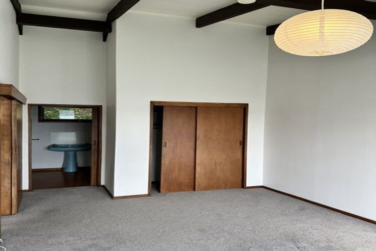 Photo of property in 421 Muritai Road, Eastbourne, Lower Hutt, 5013