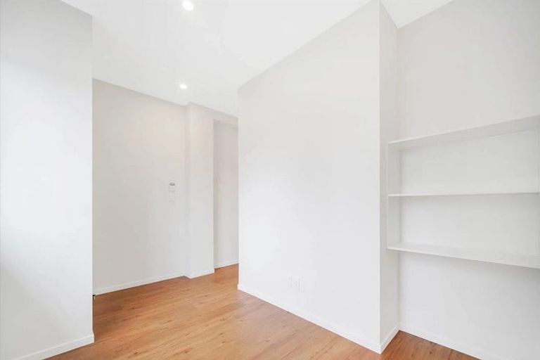 Photo of property in 3/32 Sunlands Drive, Manurewa, Auckland, 2102