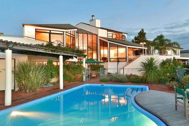 Photo of property in 74 Ardern Avenue, Stanmore Bay, Whangaparaoa, 0932