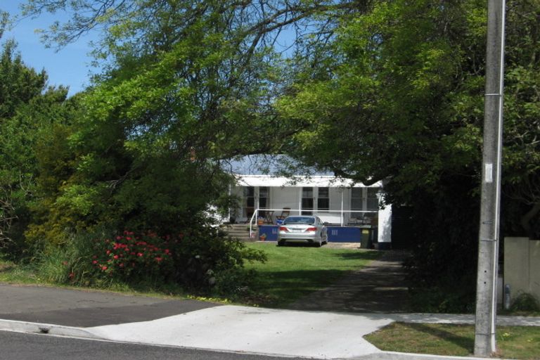 Photo of property in 11 College Street, College Estate, Whanganui, 4500