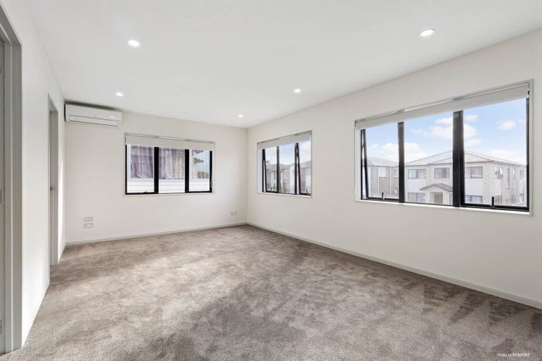 Photo of property in 12 Fong Road, Flat Bush, Auckland, 2019