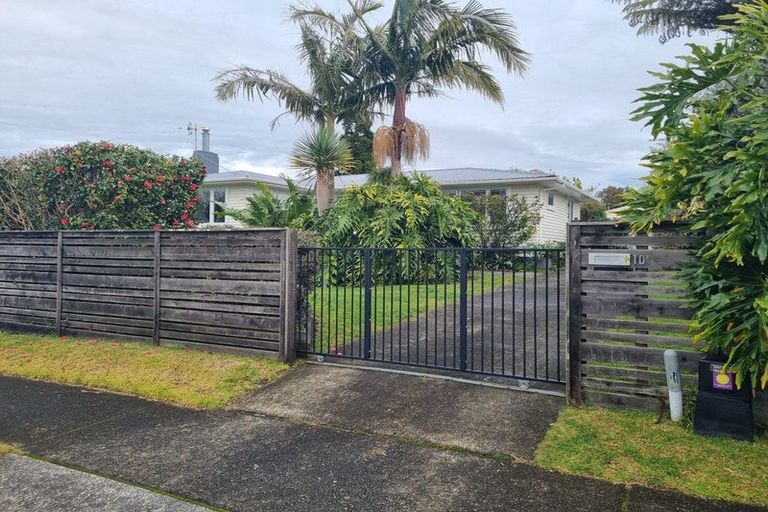 Photo of property in 10 Bristol Avenue, Brookfield, Tauranga, 3110