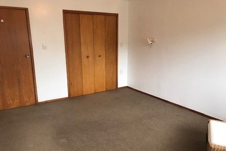 Photo of property in 2/126 Bucklands Beach Road, Bucklands Beach, Auckland, 2012