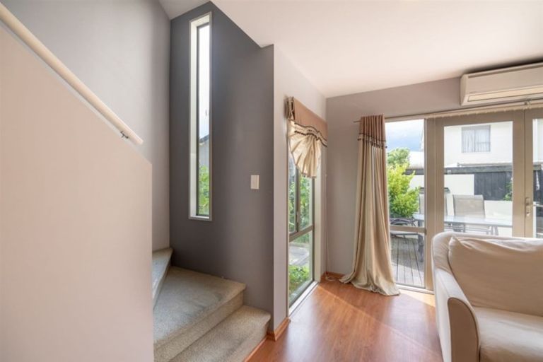 Photo of property in 2/70 Picton Avenue, Riccarton, Christchurch, 8011